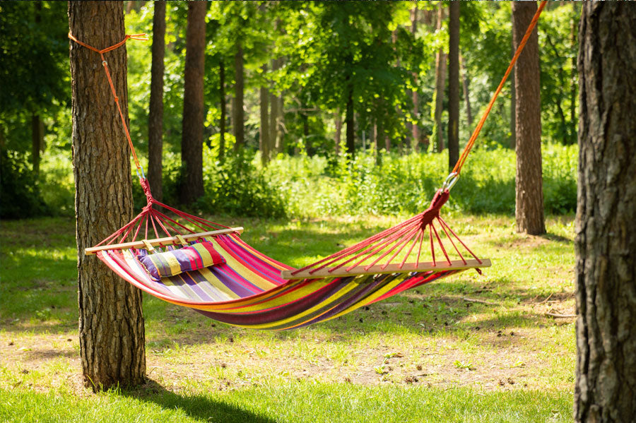 Swing into Serenity: A Step-by-Step Guide to Hanging a Hammocks插图3