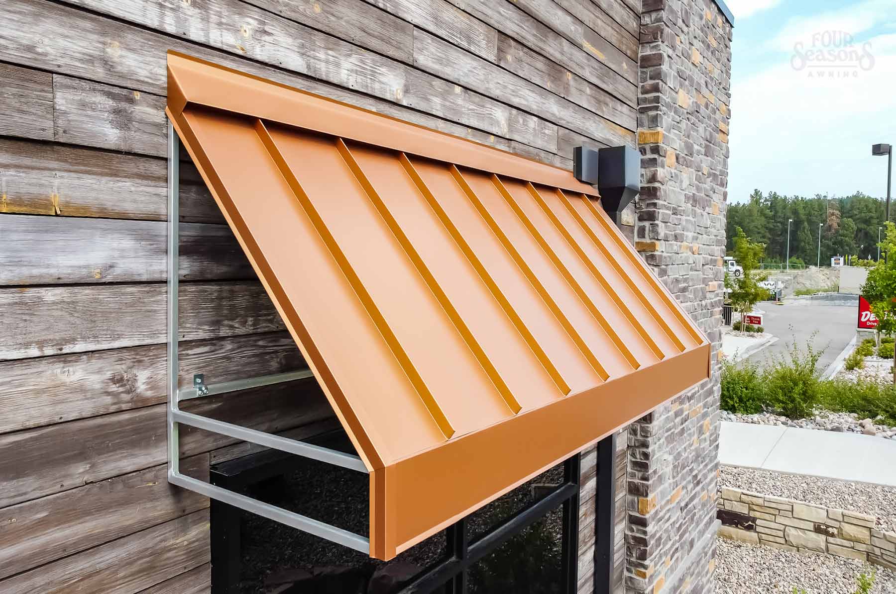 Building an Awning: DIY Tips for Shade and Shelter缩略图