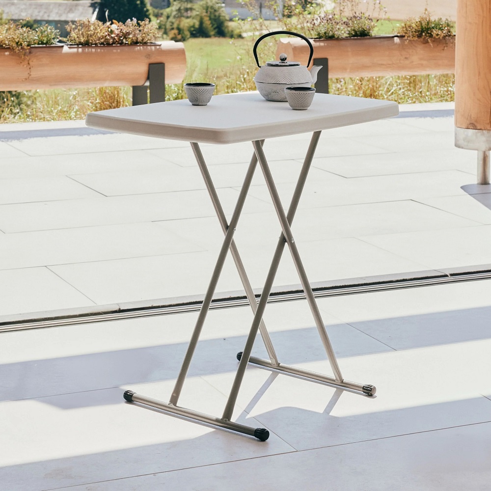 adjustable height folding table
