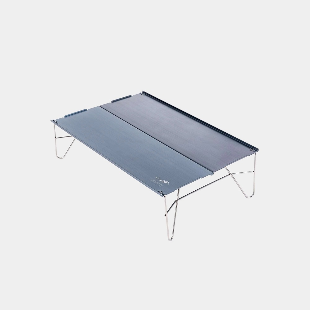 folding camp table
