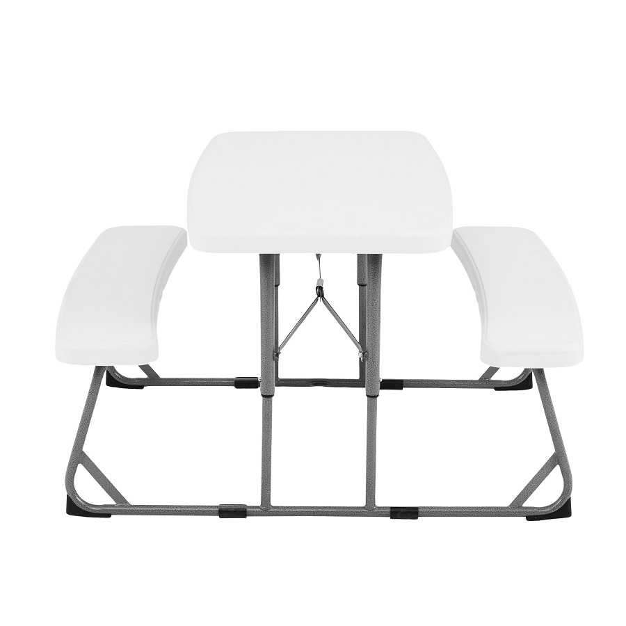 kids folding picnic table
